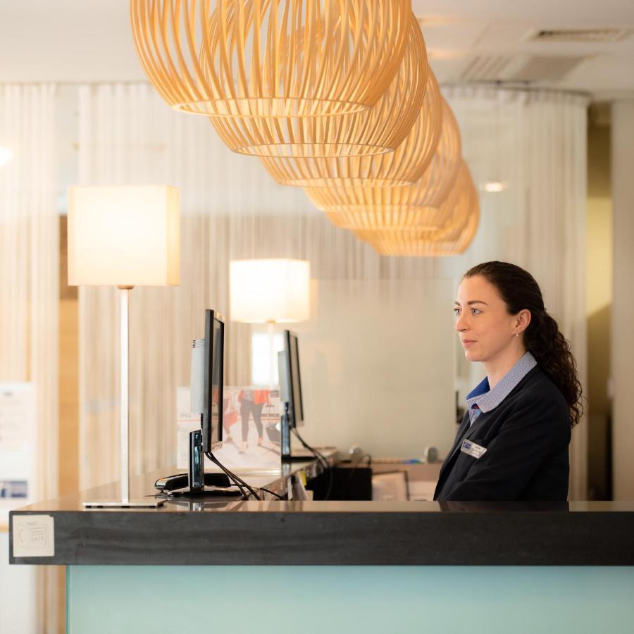 Hotel Express Saint Charles, An Ihg