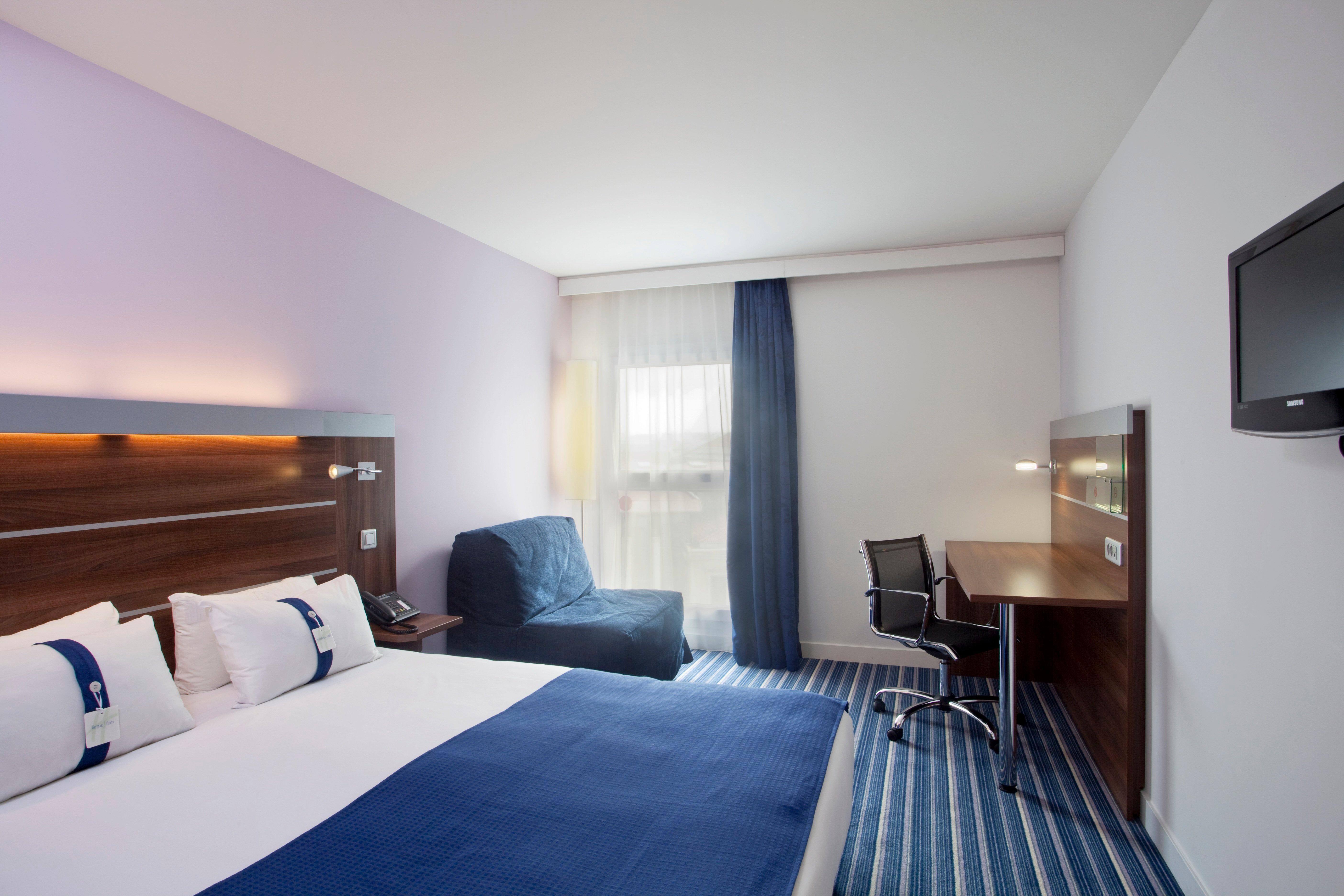 Express Saint Charles, An Ihg