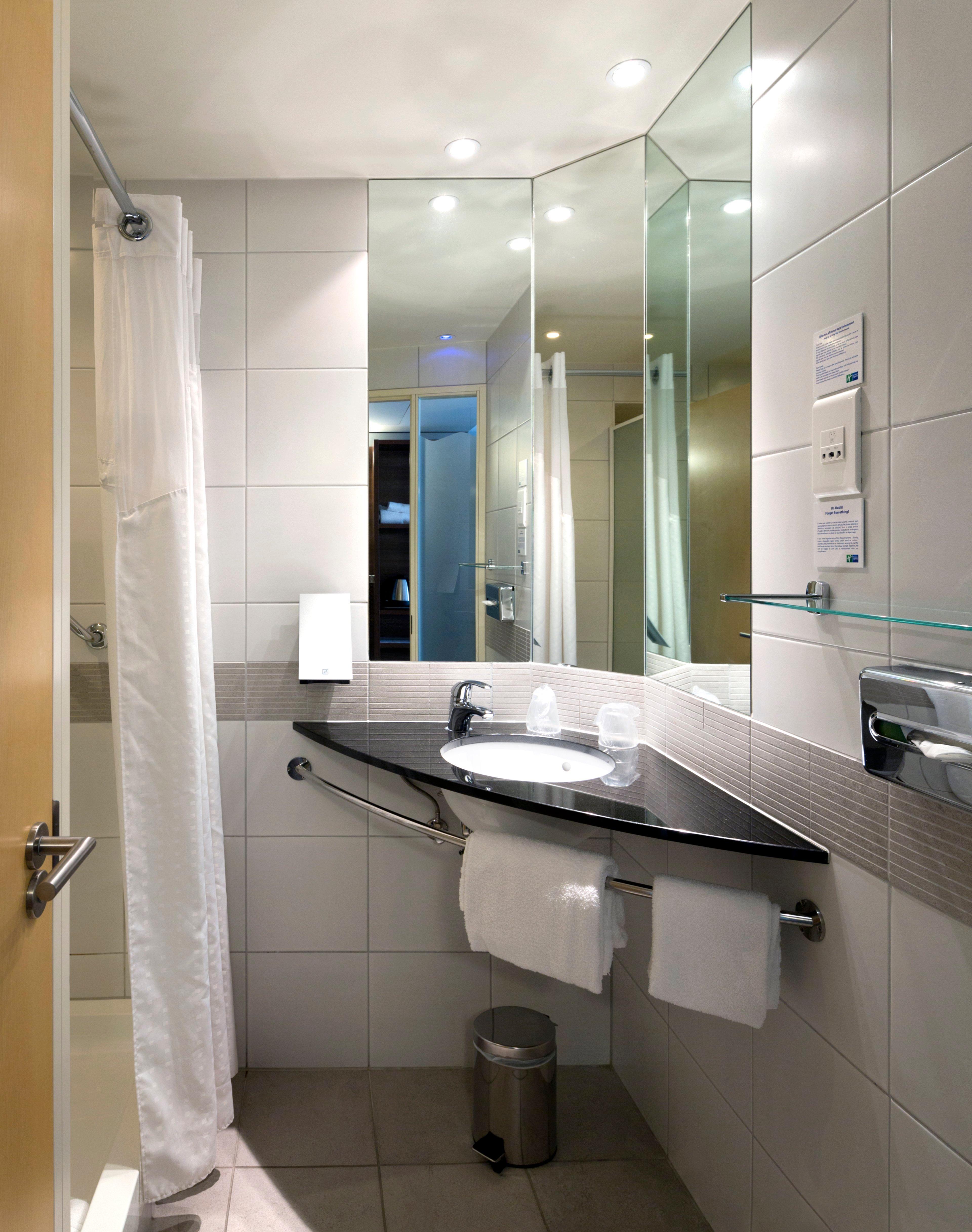 Hotel Express Saint Charles, An Ihg 3*