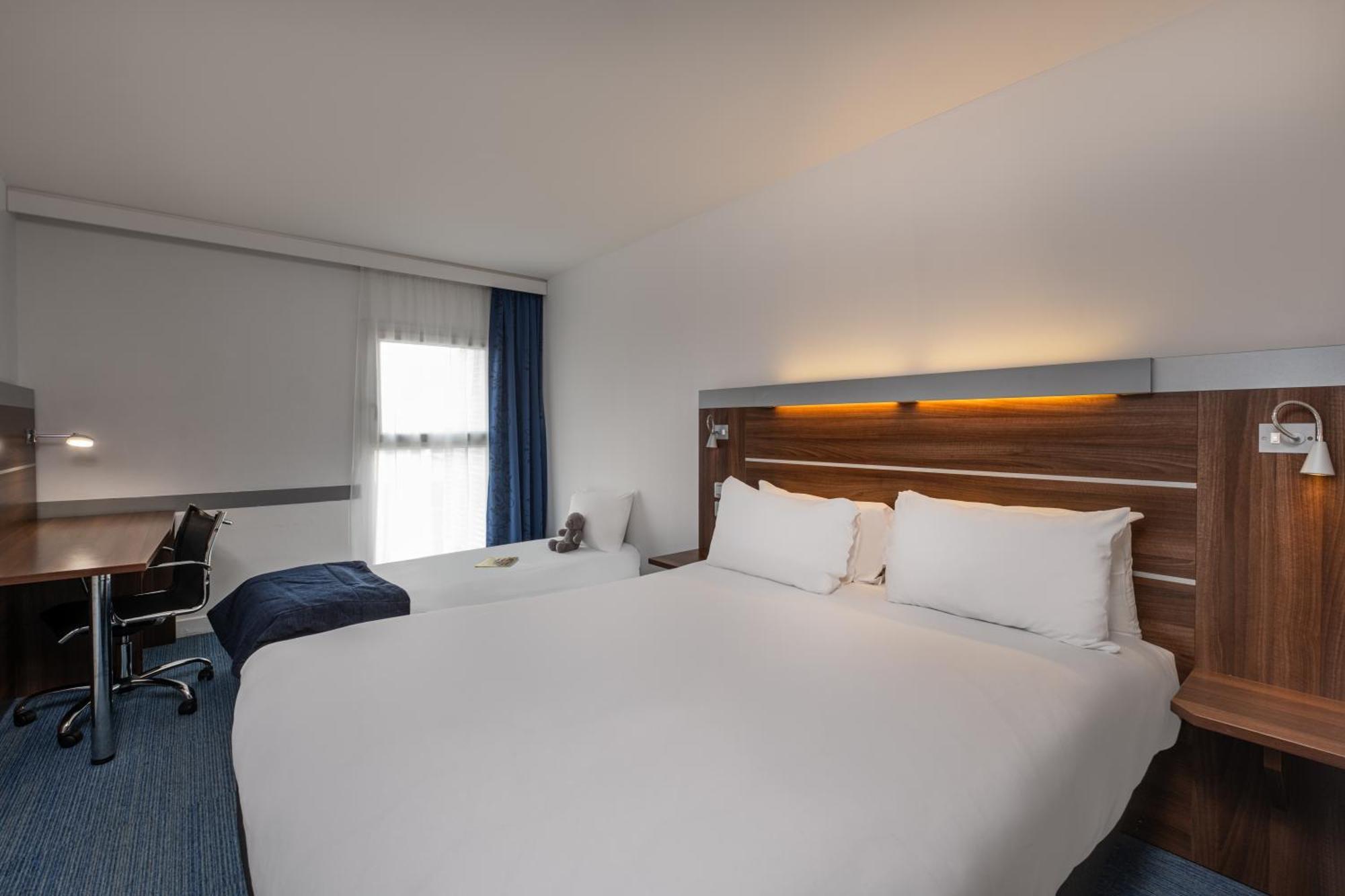 Express Saint Charles, An Ihg Marseille