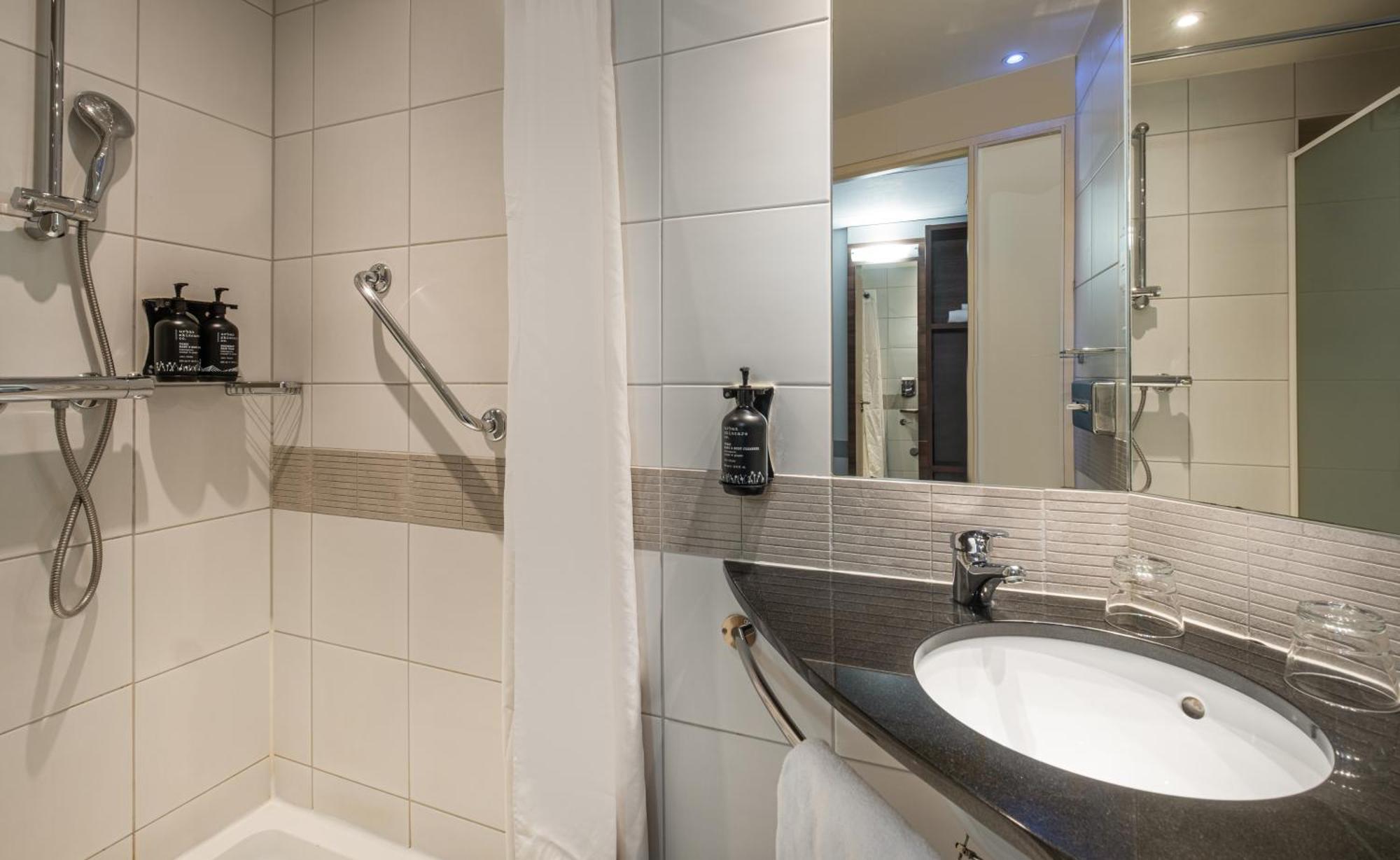 Express Saint Charles, An Ihg Marseille