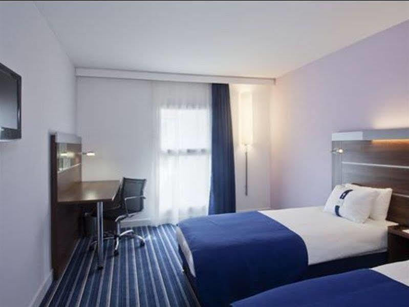 Express Saint Charles, An Ihg 3*